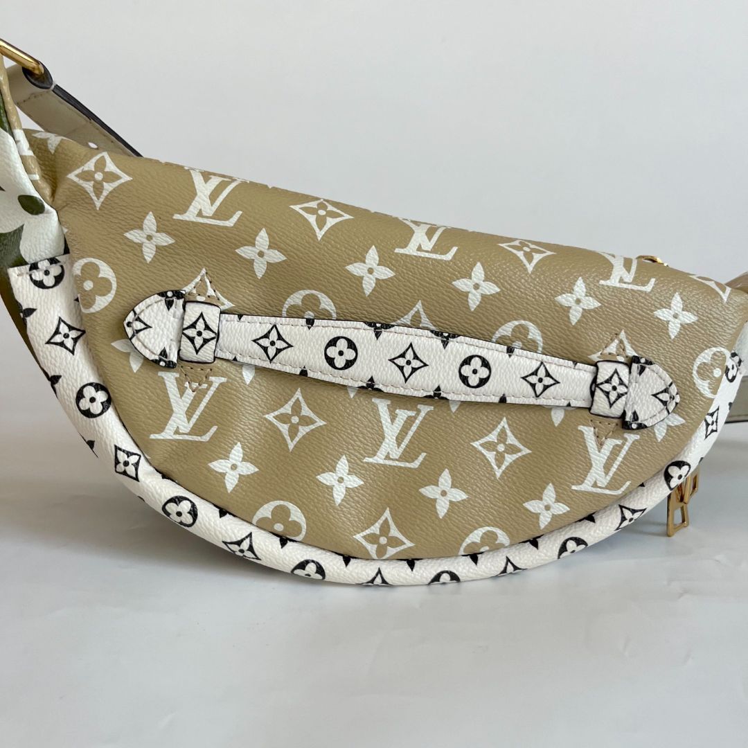 Louis Vuitton Bumbag Limited Runway Giant Monogram