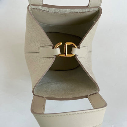 Hermès In The Loop 18 Beton Bag