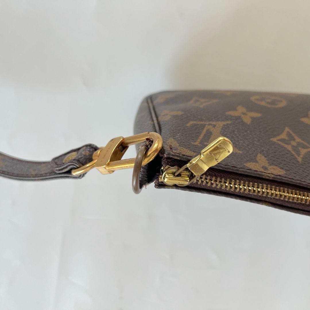 Lous Vuitton brown monogram canvas pochette