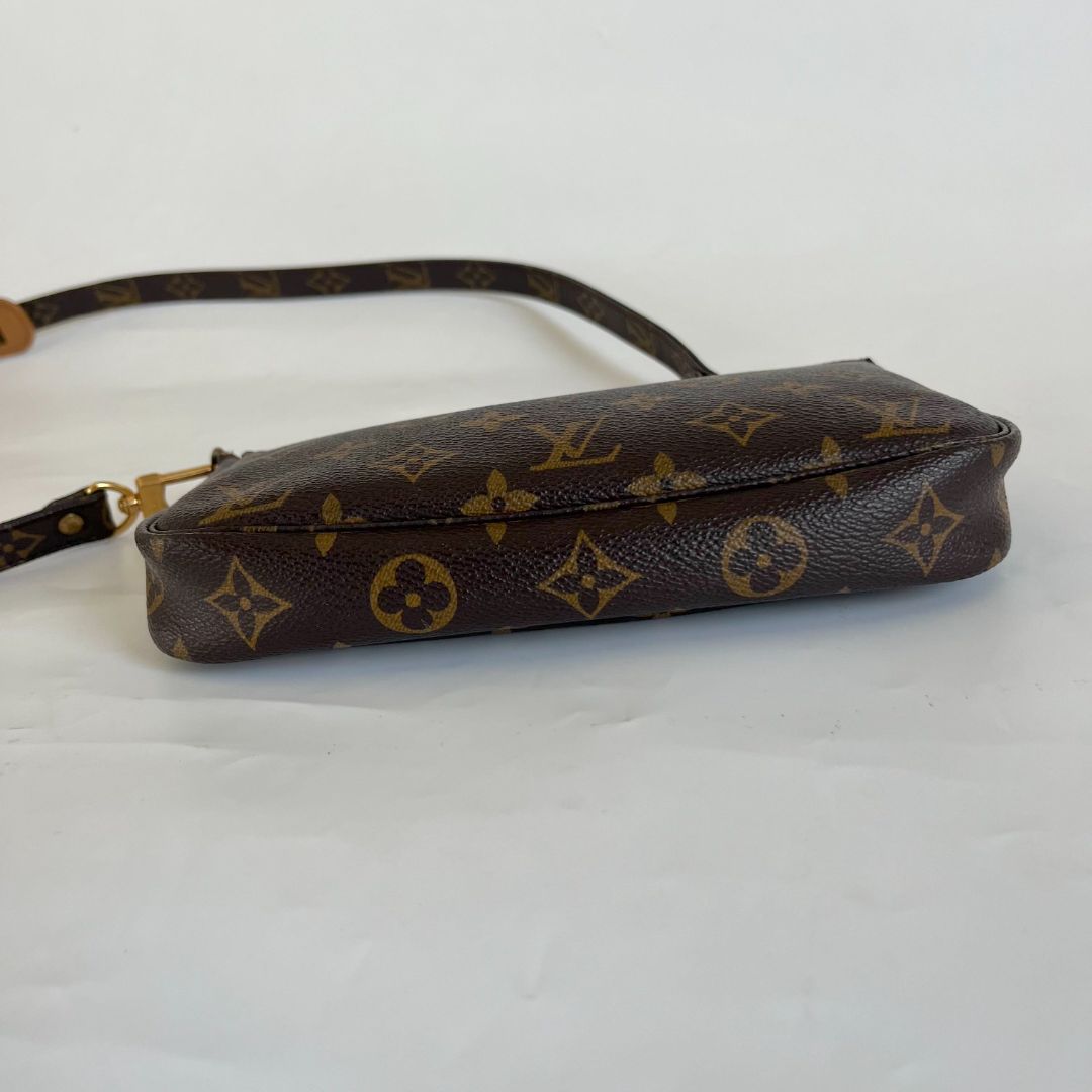 Lous Vuitton brown monogram canvas pochette