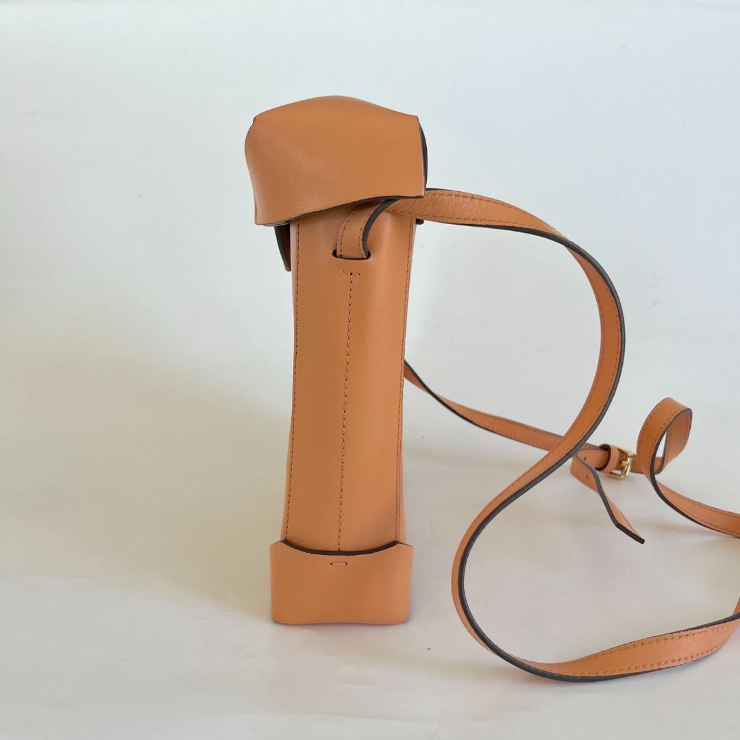 Manu Atelier Brown Pristine Leather Box Bag