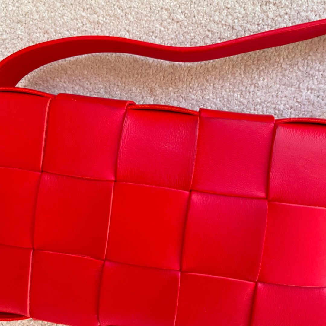 Bottega Veneta Small Cassette Cross-body Bag in Intrecciato Leather