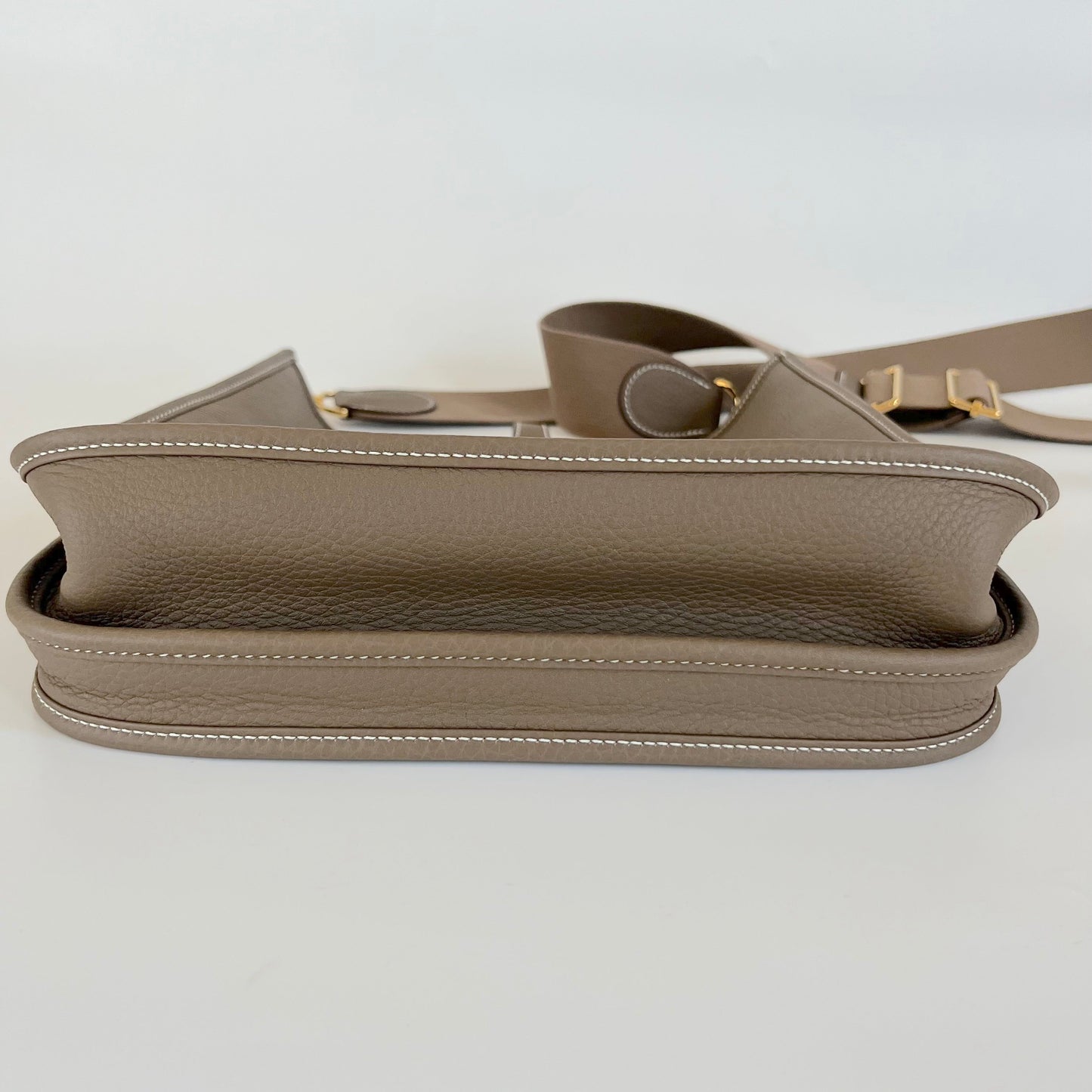 Hermes Evelyn 29 GM Shoulder Bag Etoupe