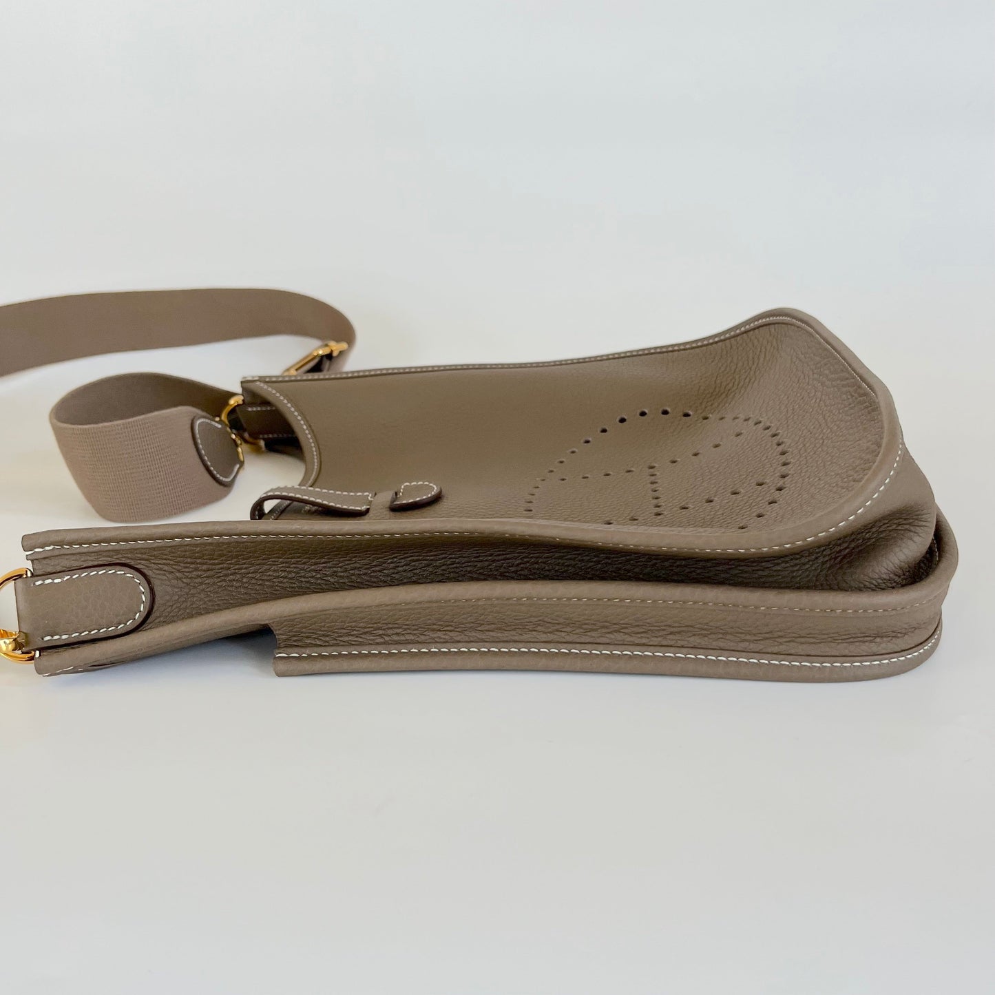 Hermes Evelyn 29 GM Shoulder Bag Etoupe