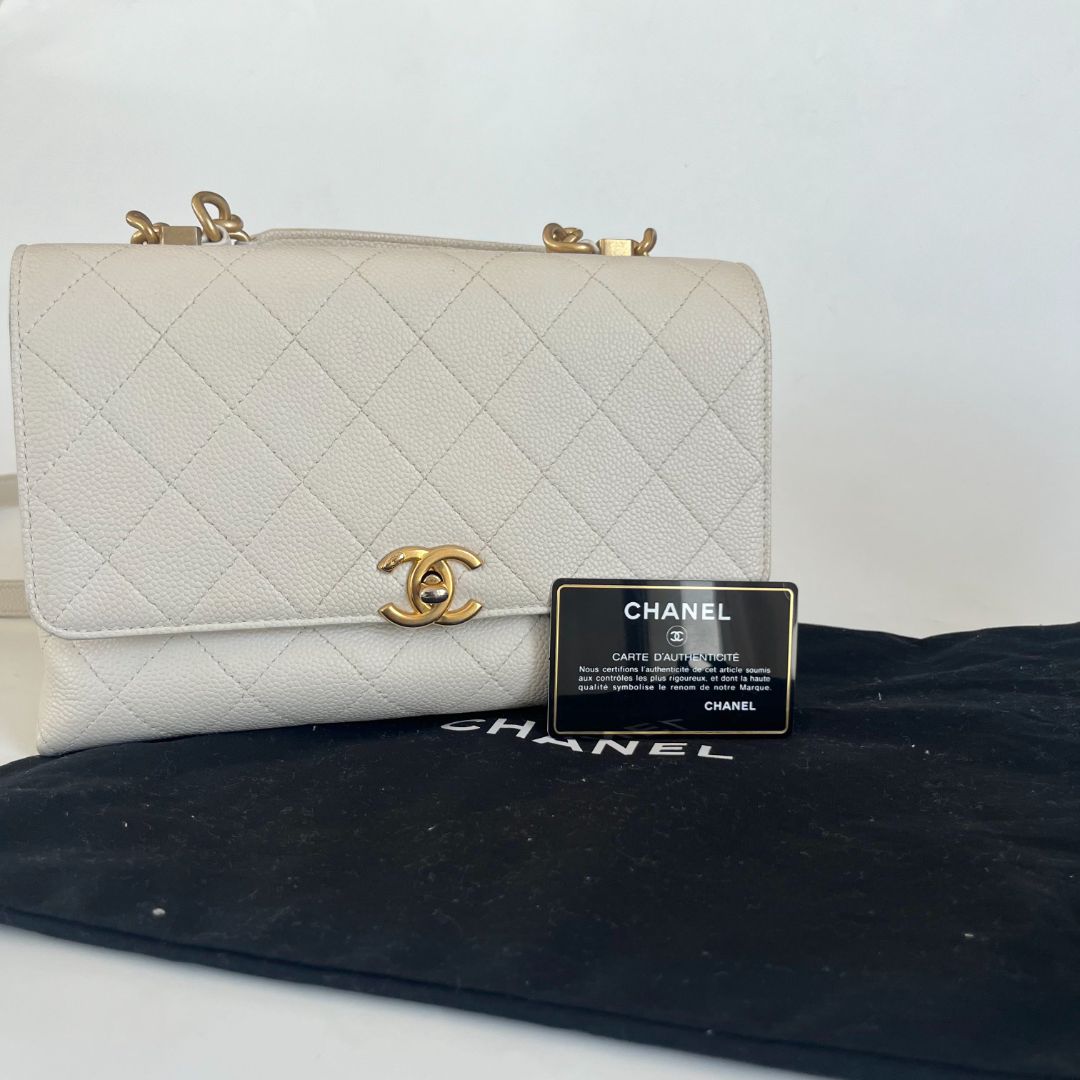 Chanel White Quilted Caviar Leather Medium Chic Affinity Flap Bag