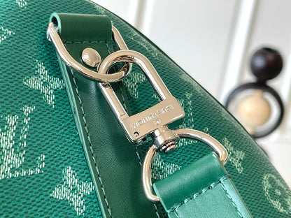 Louis Vuitton M12687 Keepall Bandoulière 50