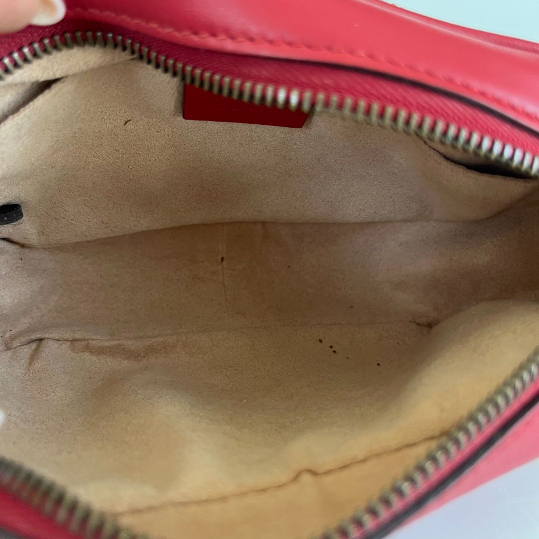 Gucci  GG Marmont Mini crossbody red bag