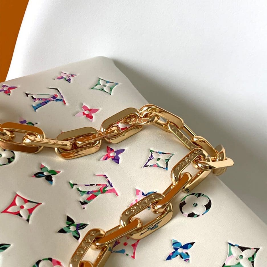 Louis Vuitton Coussin PM M21209