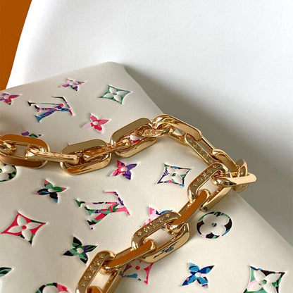 Louis Vuitton Coussin PM M21209