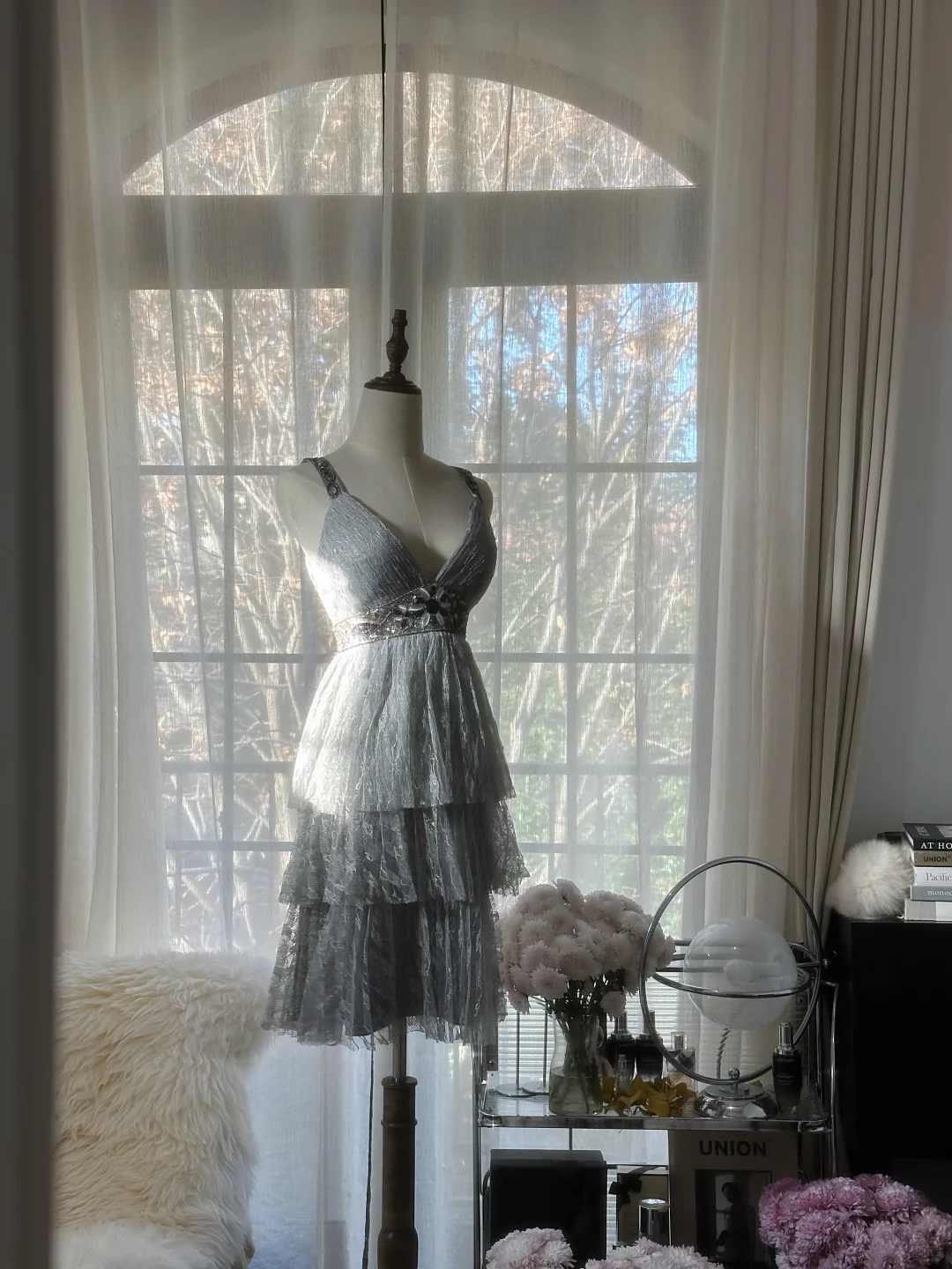 Elegant V Neck Lace Beaded Layered Mini Birthday Outfits Gray A Line Short Homecoming Dress S727