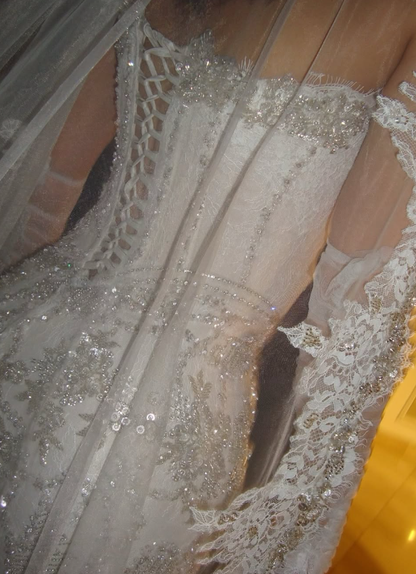 Gorgeous Exquisite Mermaid Strapless White Lace Tulle Long Wedding Dress Date Dress SH3465