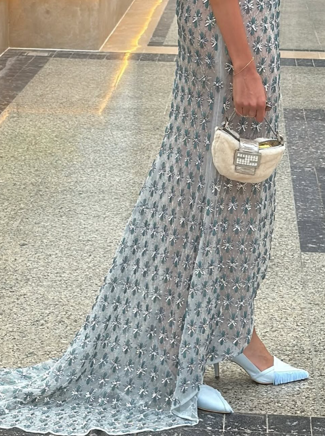 Blue Exquisite Mermaid Halter Rhinestone Tulle Long Prom Dress Evening Dress with Slit SH3514