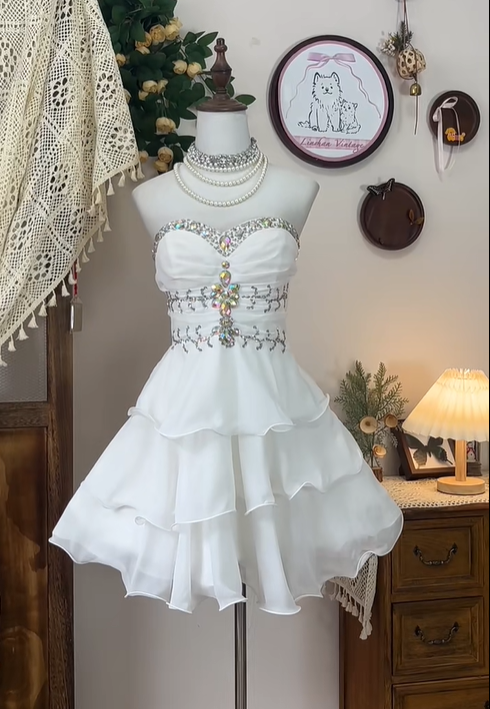 Vintage Strapless White Chiffon Beaded Short Birthday Dress Homecoming Dress S330