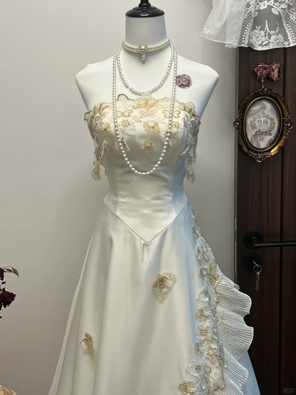 Vintage A Line Strapless Golden Appliques White Satin Long Prom Dress Party Dress SH3032