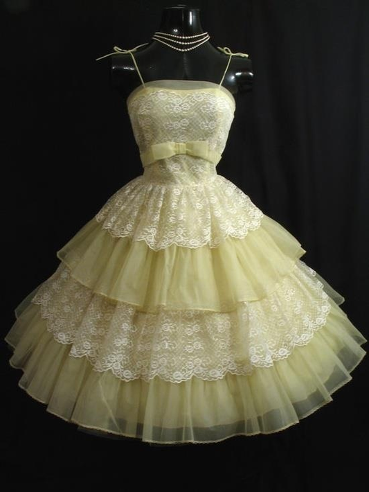 Unique Mustard Green Spaghetti Straps Tulle Lace Layered Short Prom Dress Homecoming Dress S829