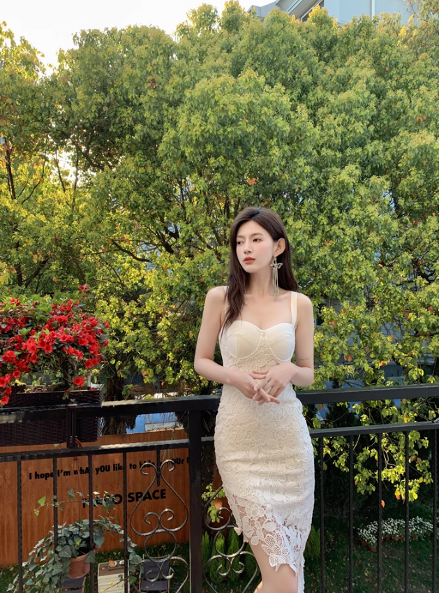 Gentle Yellow Sheath Spaghetti Strap Lace Short Homecoming Dress Cocktail Dress SH3578