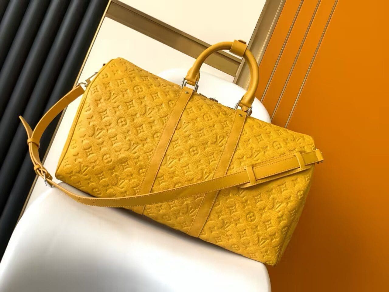 Louis Vuitton M23748 Keepall Bandoulière 50