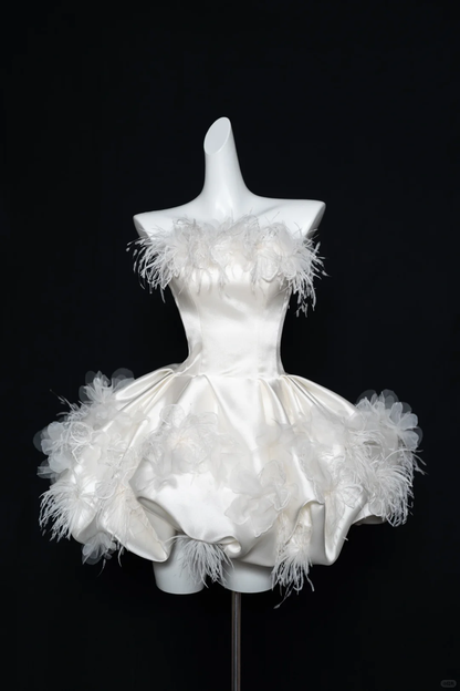 Sweet White Satin Lace Appliques Strapless A Line 18th Birthday Outfits Homecoming Dress S810