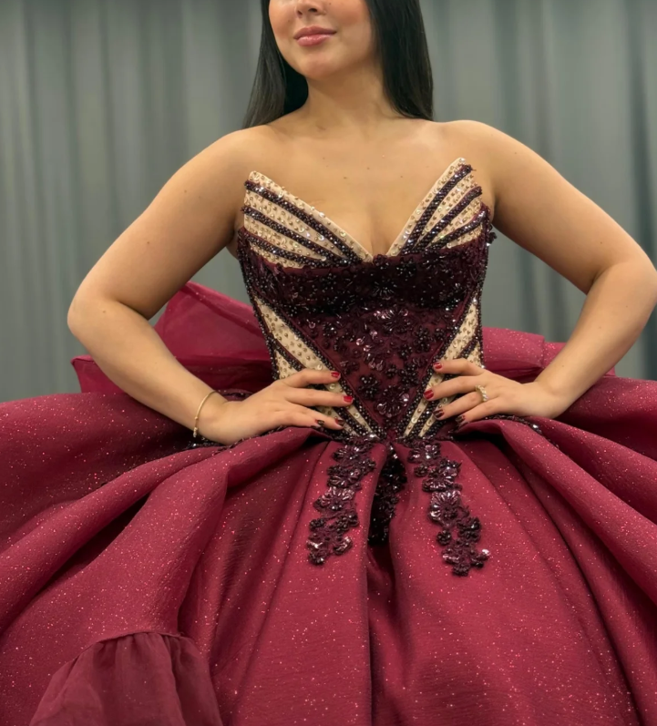 Princess Burgundy Quinceanera Dresses Beaded Appliques Tulle Sweet 16 Party Prom Ball Gown SH3270