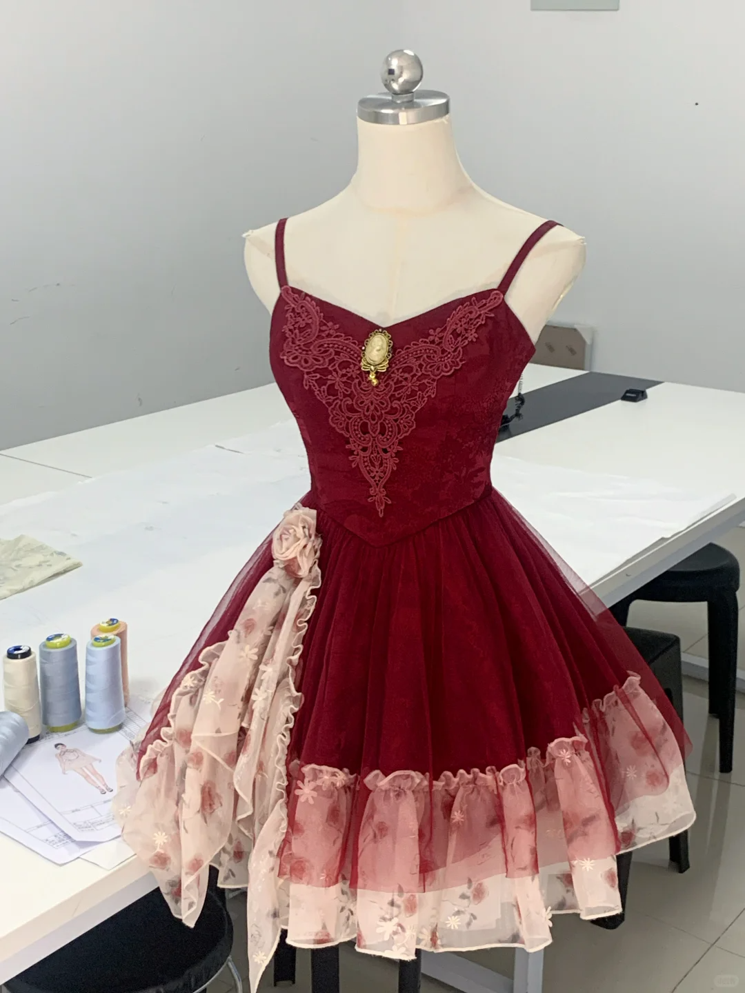 Pretty Red Spaghetti Straps Satin Tulle Short Birthday Outfits 6th Grade Homecoming Dress S901