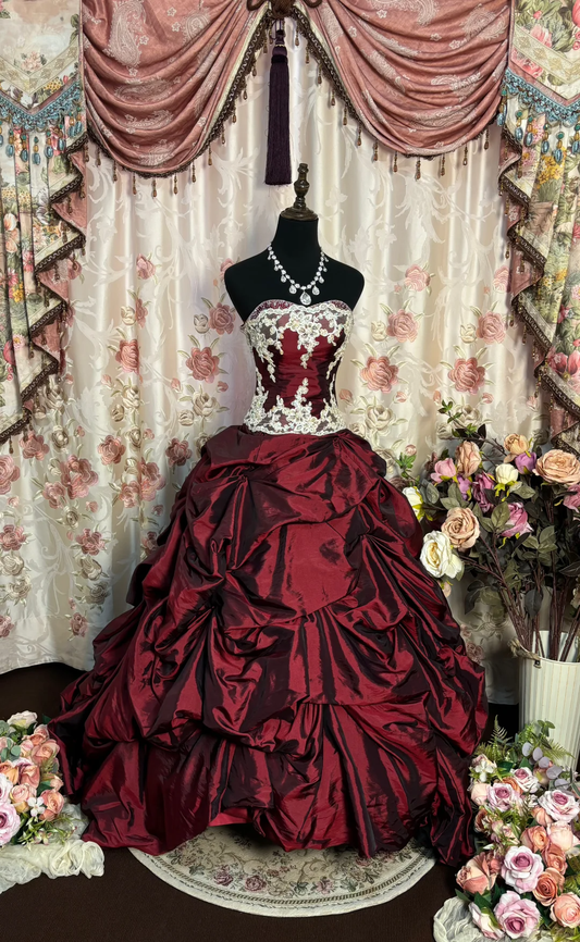 Vintage Burgundy Ball Gown Strapless Pleated White Lace Satin Long Prom Dress Evening Dress SH3732