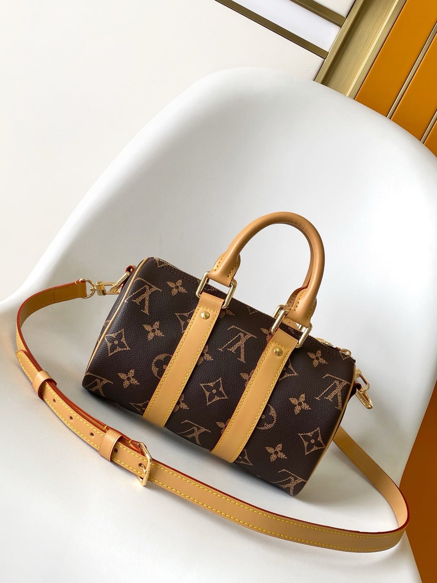 Louis Vuitton M14026 Keepall Bandoulière 25