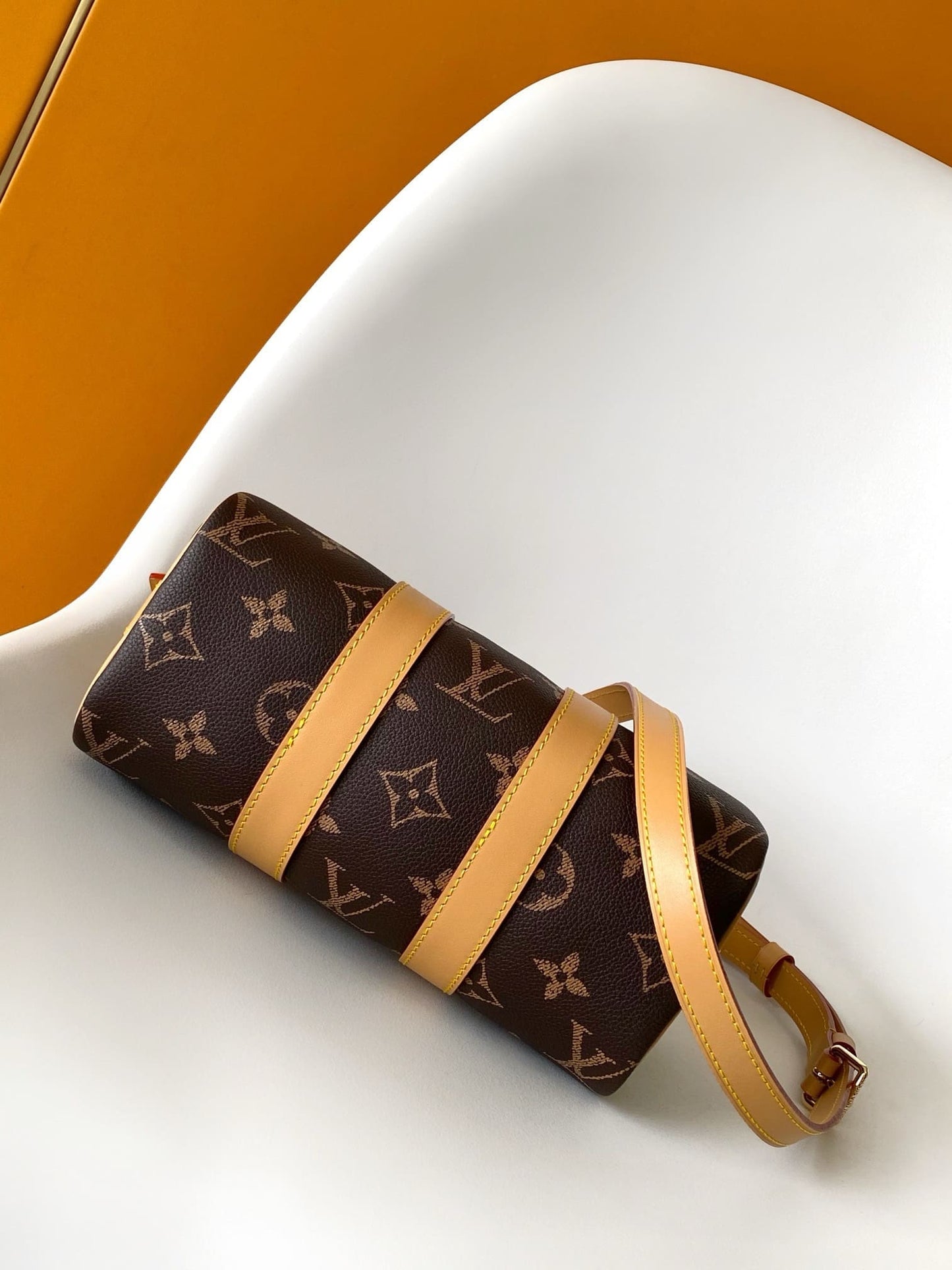 Louis Vuitton M14026 Keepall Bandoulière 25