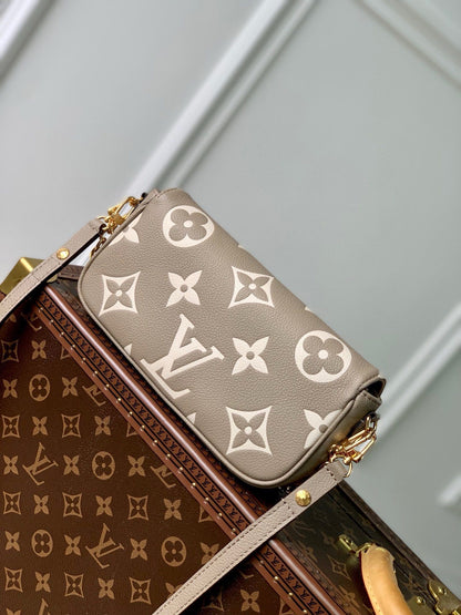 Louis Vuitton M82211 Wallet On Chain Ivy