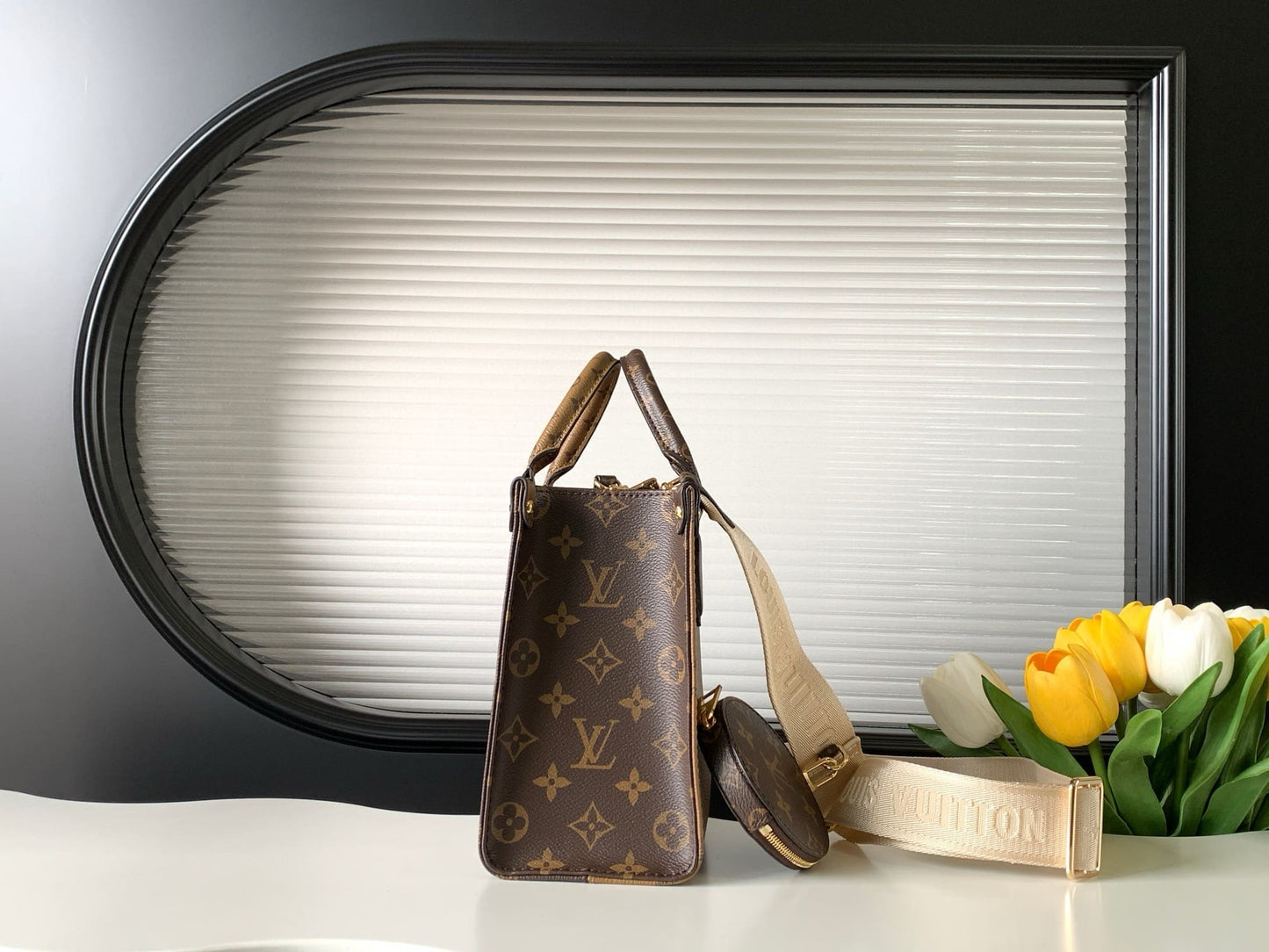 Louis Vuitton OnTheGo PM M46373