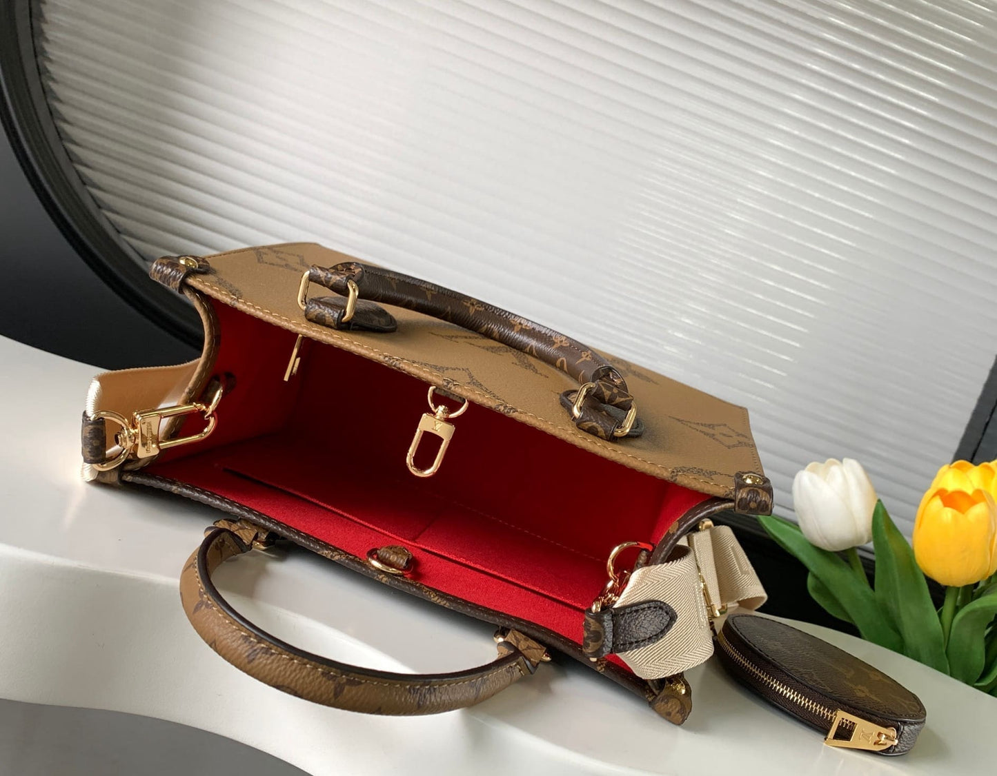 Louis Vuitton OnTheGo PM M46373