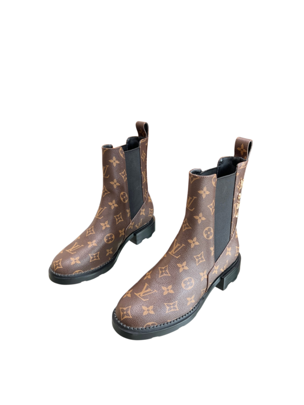 LV WOMEN’S BOOTS