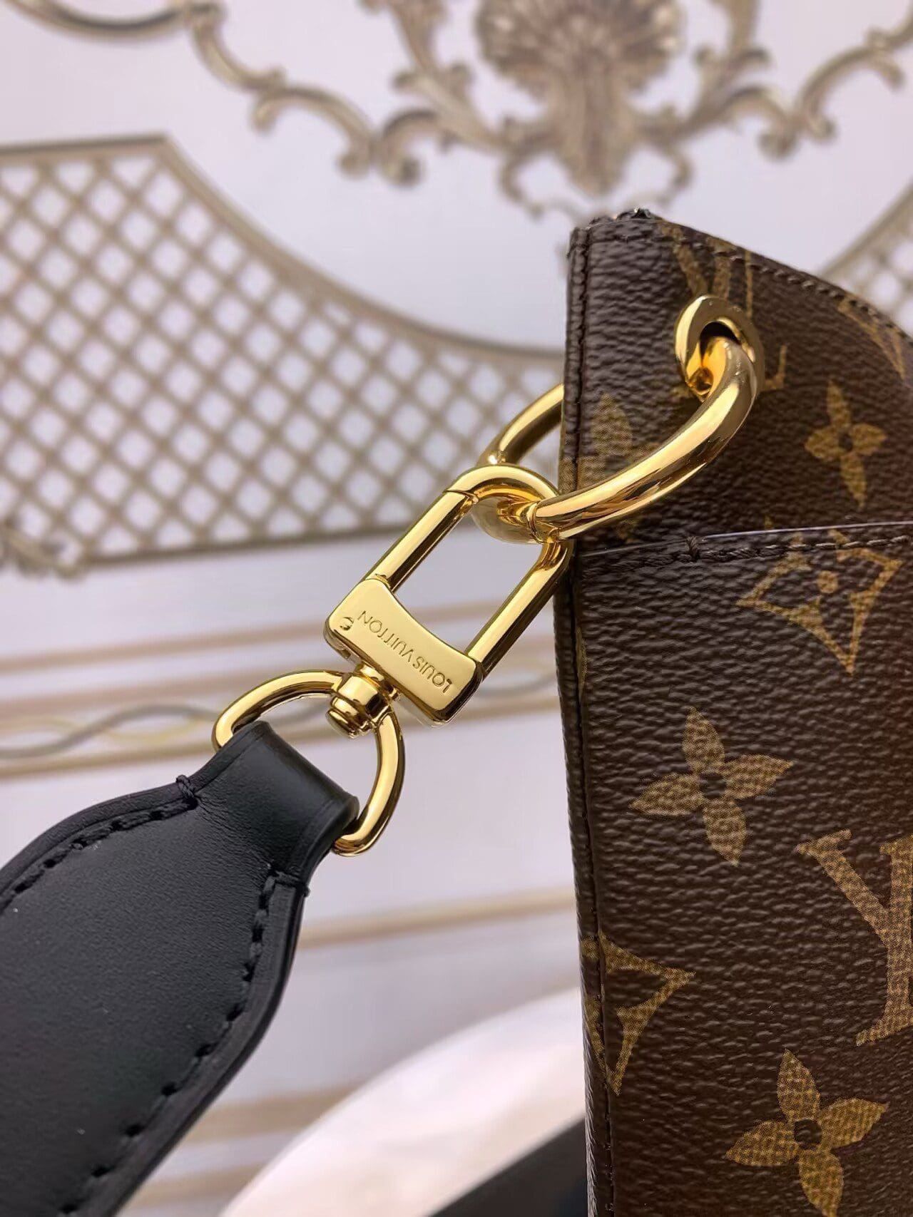 Louis Vuitton M45353 Odéon PM