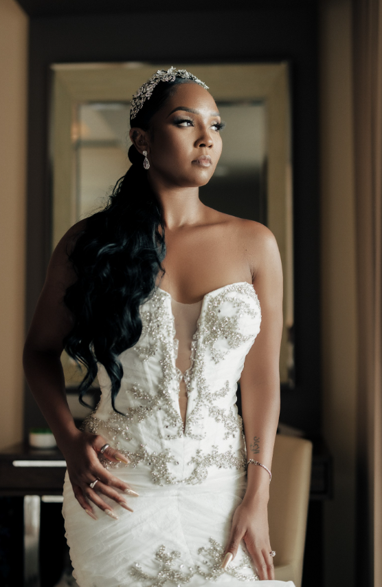 2025 New Mermaid Sweetheart Neck Rhinestone Tulle Long Sweep Wedding Dress SH2232