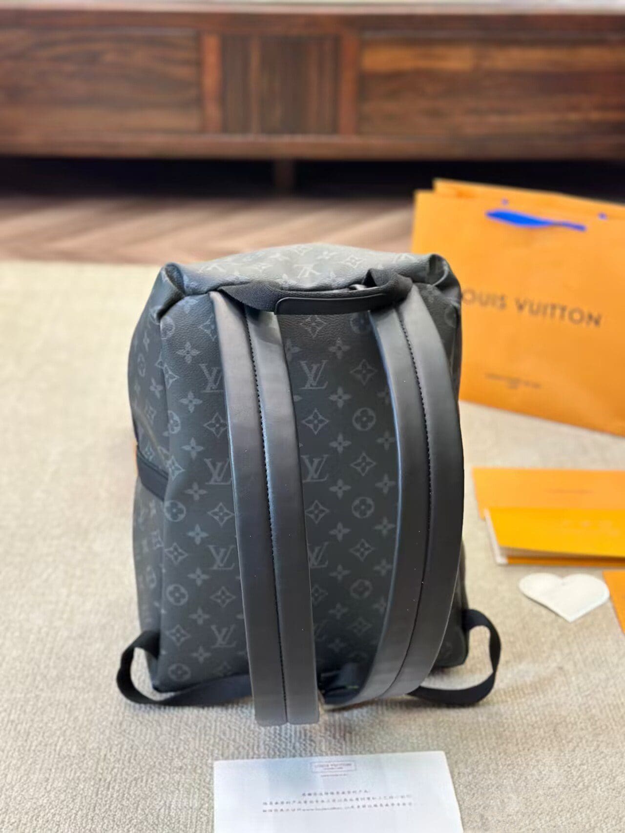 Louis Vuitton DISCOVERY Backpack  M43186