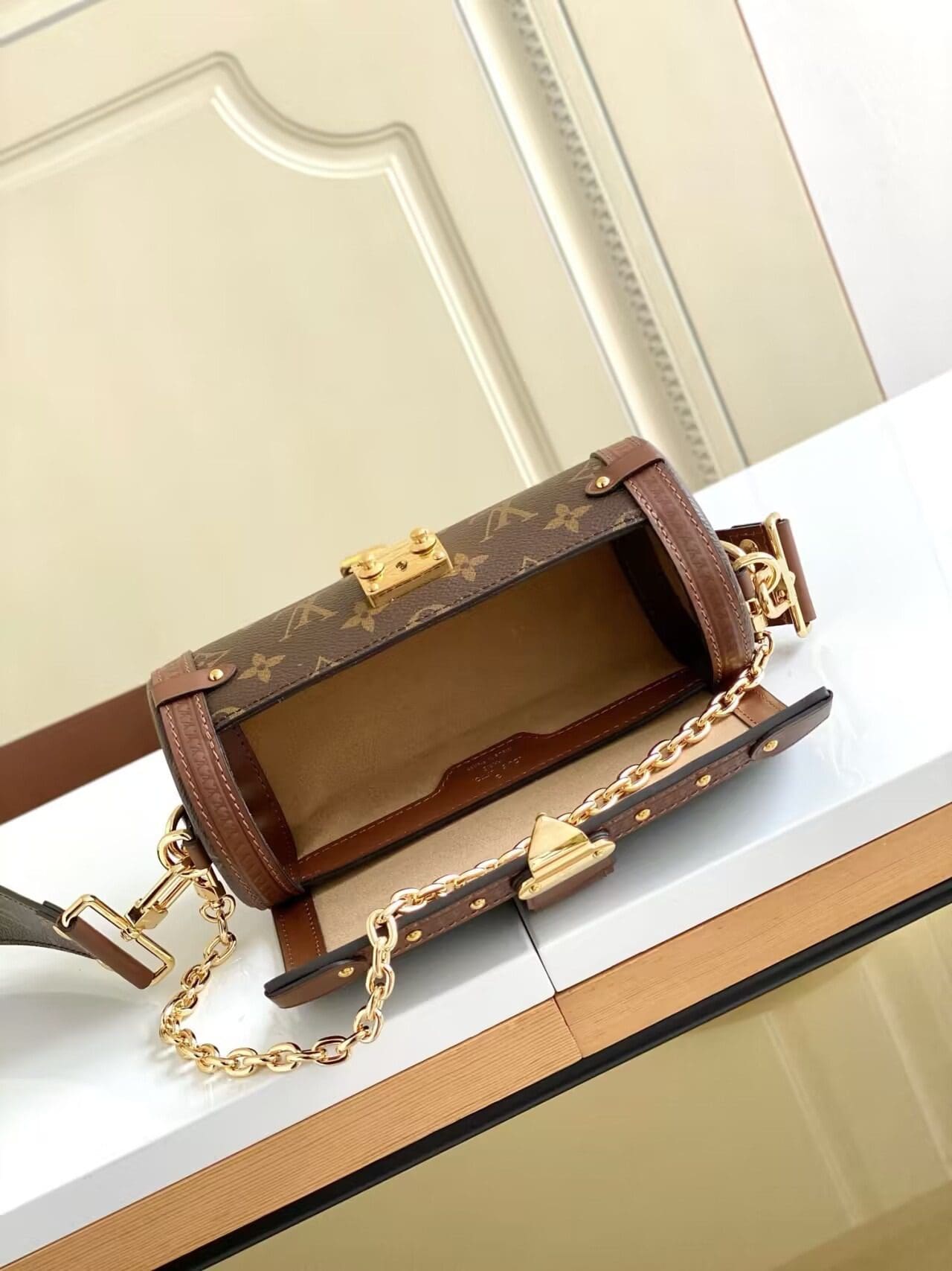 Louis Vuitton M57835 Papillon Trunk