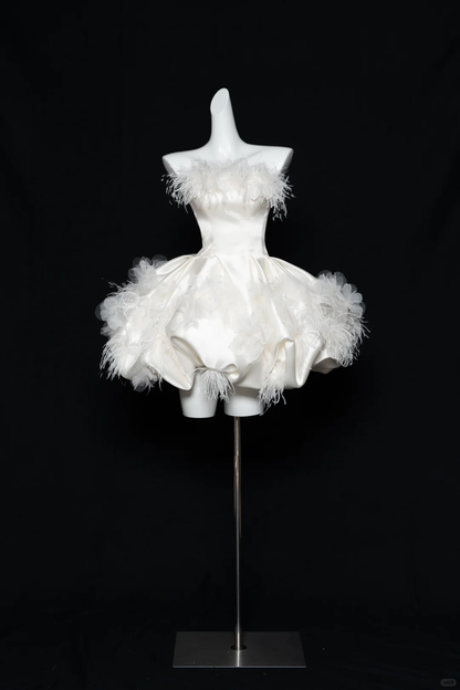 Sweet White Satin Lace Appliques Strapless A Line 18th Birthday Outfits Homecoming Dress S810