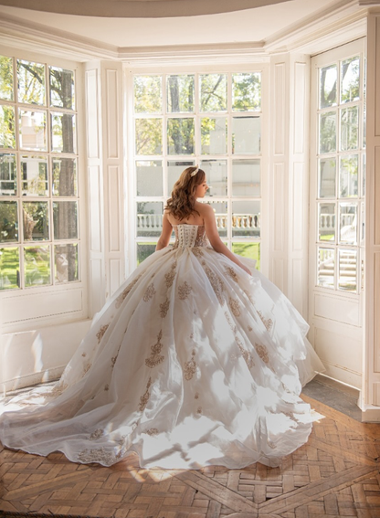 Champagne Sweetheart Neck Corset Rhinestone Tulle Ball Gown Sweet 16 Dress Quinceanera Dress SH2126