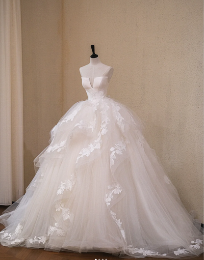 Classy Strapless White Tulle Lace Appliques Long Wedding Dress Formal Bridal Dress S910