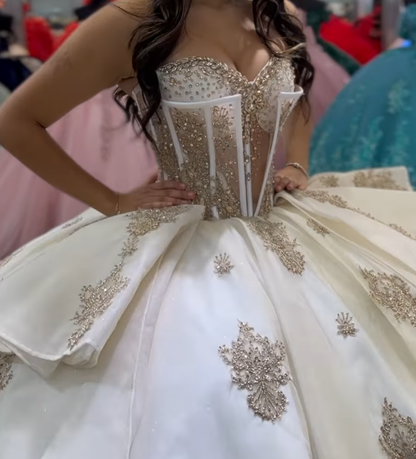 Champagne Sweetheart Neck Corset Rhinestone Tulle Ball Gown Sweet 16 Dress Quinceanera Dress SH2126