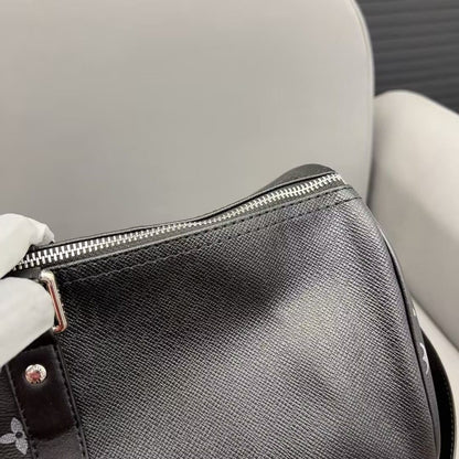 Louis Vuitton M53763 Keepall Bandoulière 50