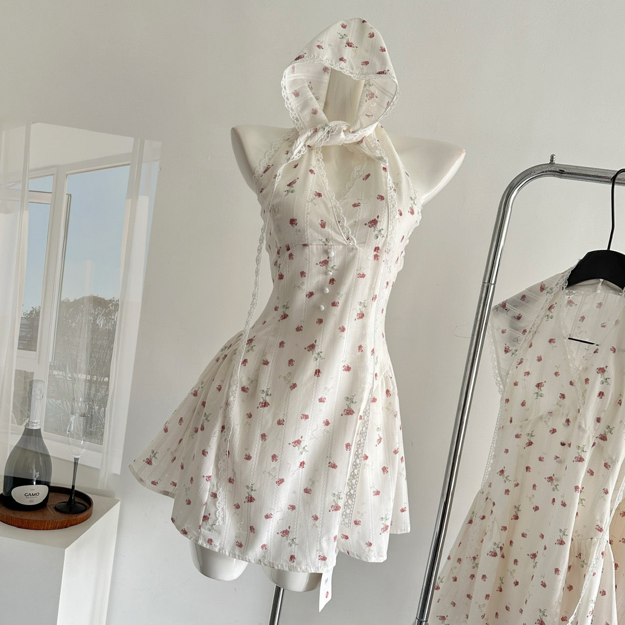 Sexy A Line Halter Neckline Floral Short Summer Dress Holiday Party Outfits For Women DP0121