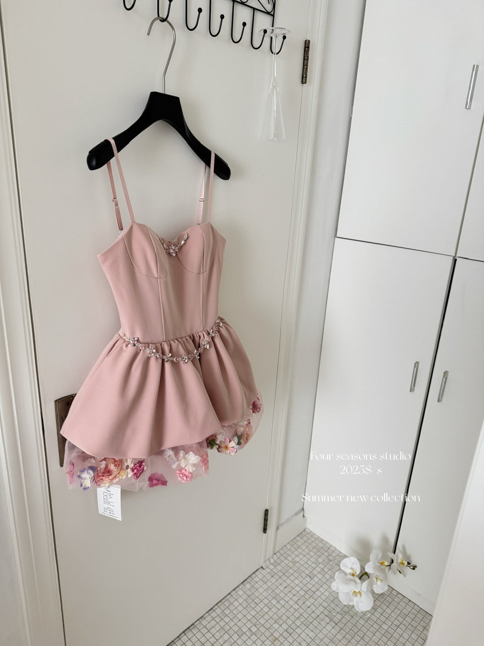 Sexy A line Spaghetti Straps Pink Min Summer Dress Holiday Party Homecoming Dress Birthday Outfits For Teens DP0150