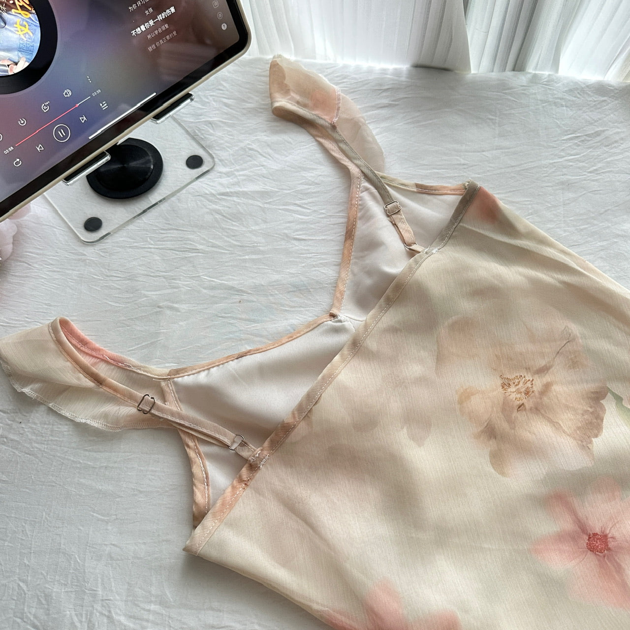 Simple Sheath V Neckline Pink Floral Chiffon Summer Dress Holiday Party Dress Birthday Outfits For Teens DP1409