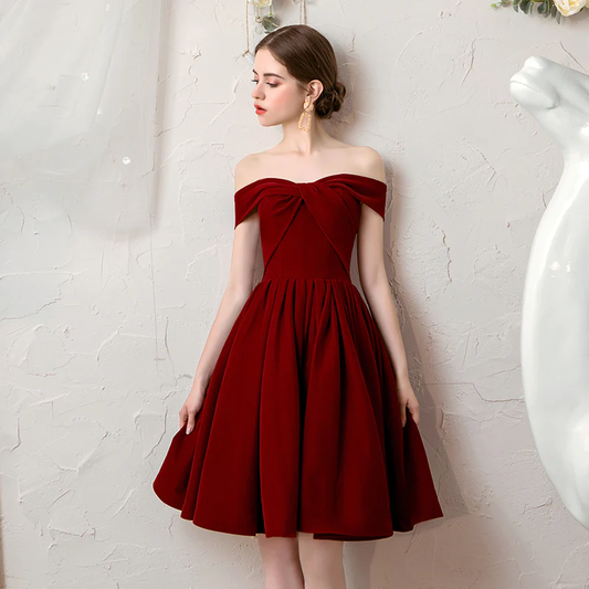 Sweet Burgundy Velvet Homecoming Dress Short Prom Dress SH700