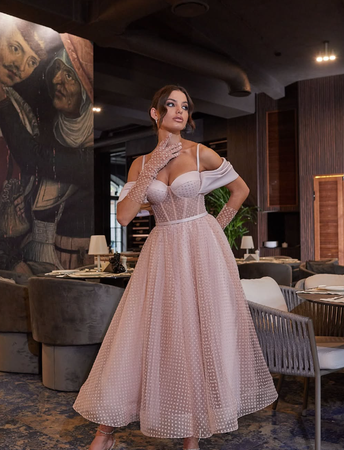 Elegant A Line Off the Shoulder Light Pink Tulle Prom Dress Evening Dress SH2257