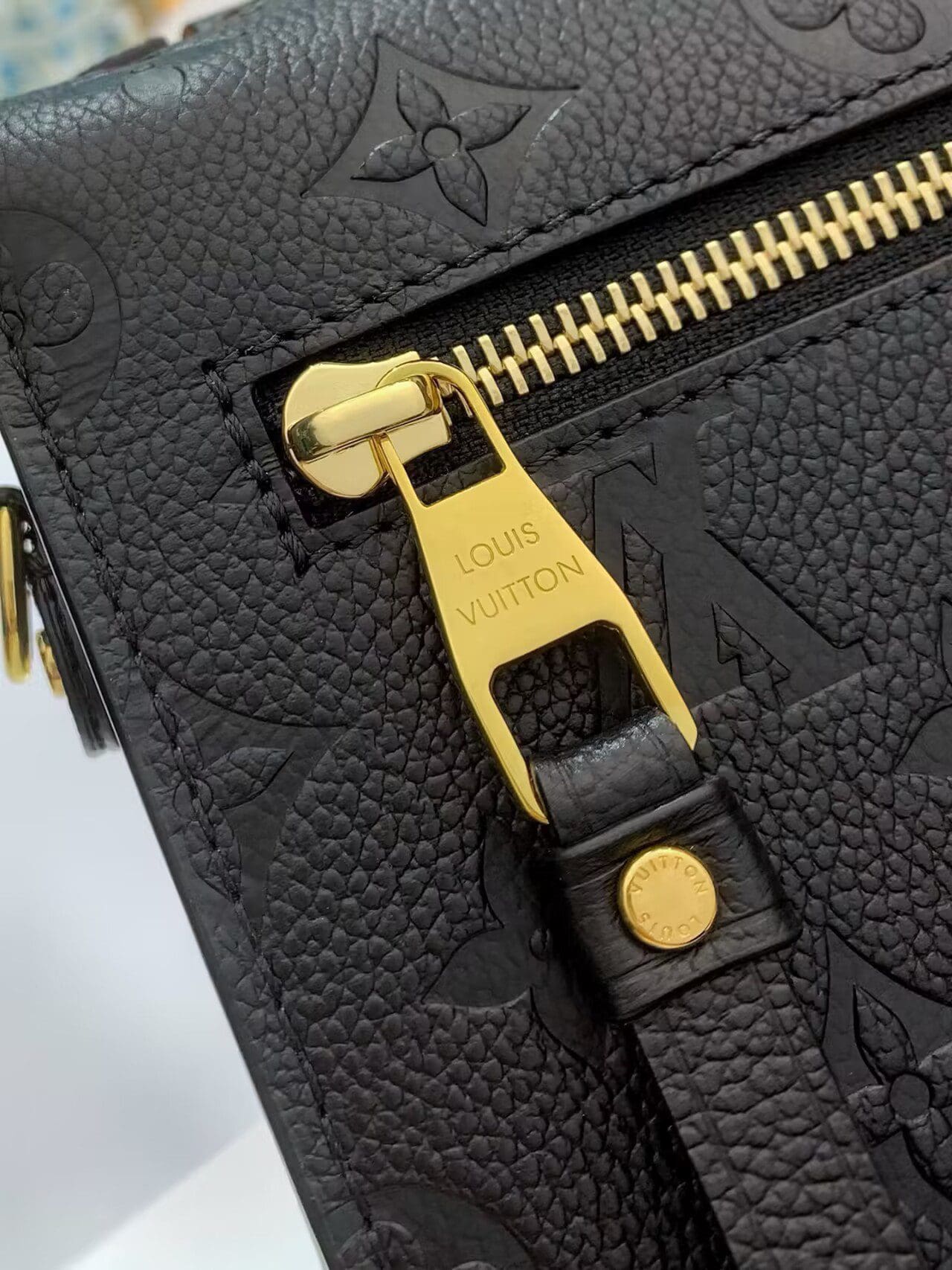 Louis Vuitton M41487 Pochette Metis