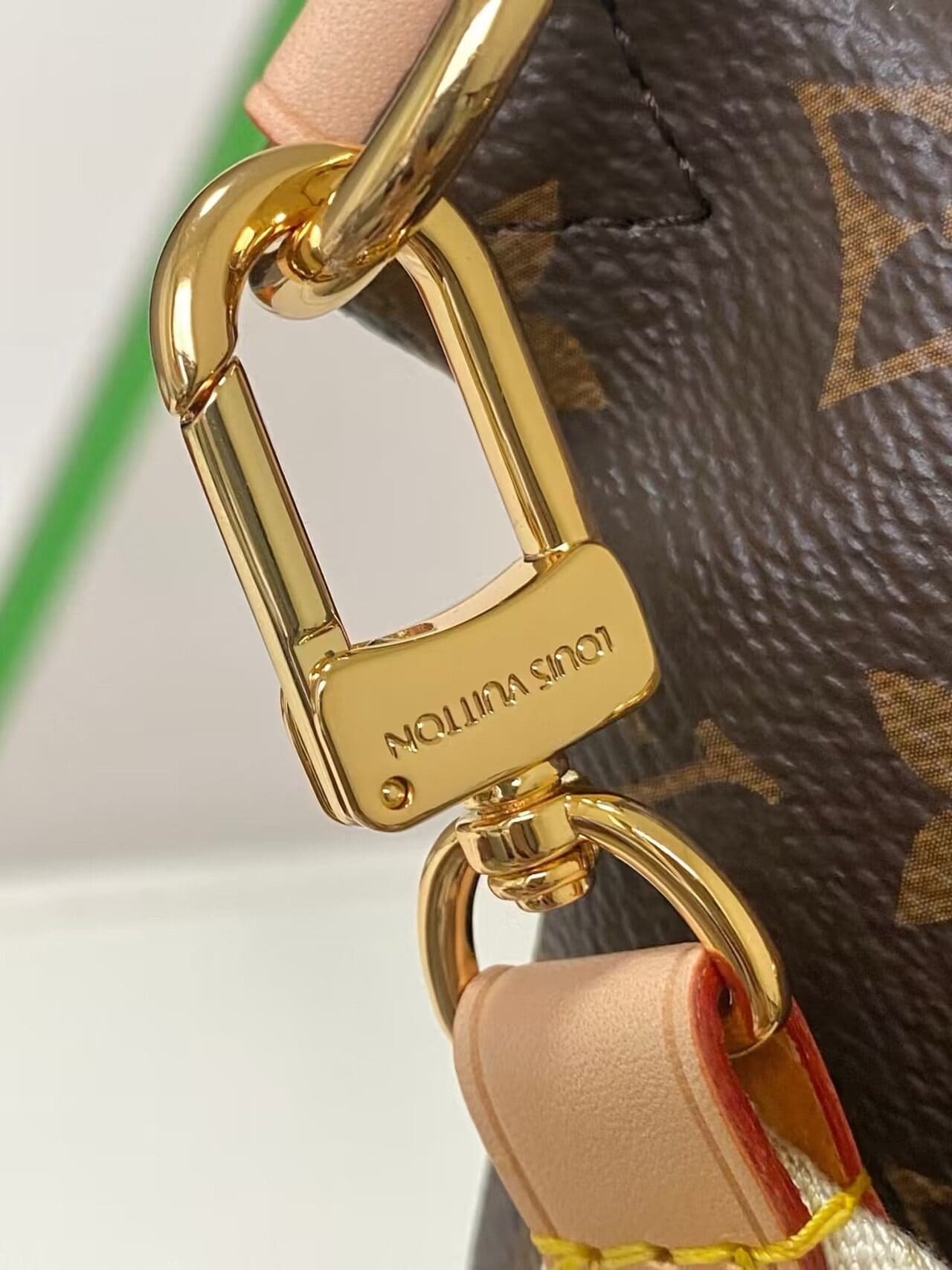 Louis Vuitton M46784 High Rise