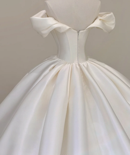 Elegant Ball Gown Off The Shoulder Satin Wedding Dresses White Brides Dress P0002