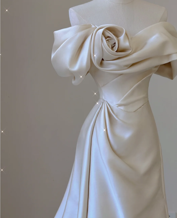 Elegant Mermaid Off The Shoulder Satin Short Sleeves Wedding Dresses Brides Dress P0010