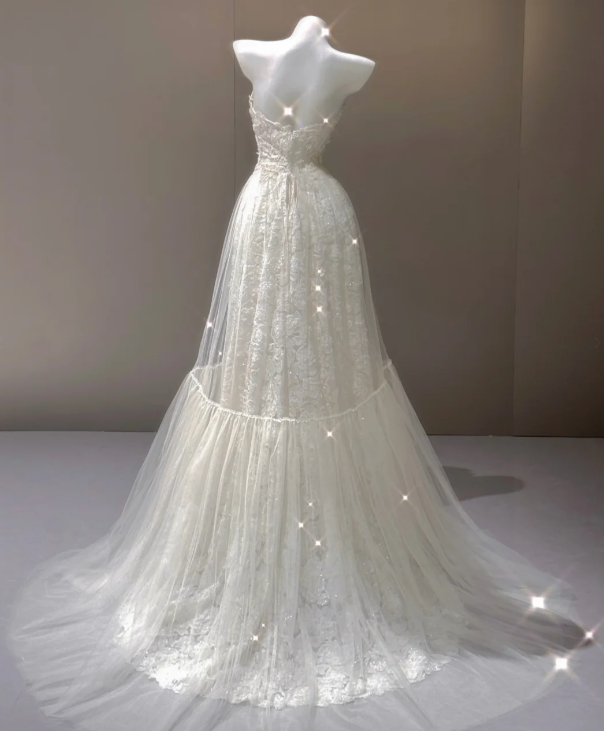 Elegant A Line Strapless White Lace Sleeveless Long Wedding Dresses Brides Dress P0014